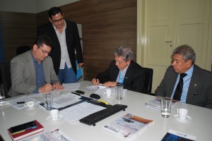 Cesmac- assina- convênio- de- apoio- ao- Doutorado- Direito- com a Fapeal  8