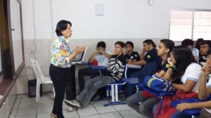 Curso- de Serviço -Social -realiza -palestras -em escolas 2