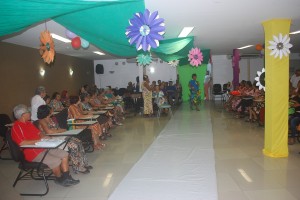 Festa -com- desfile- marca o encerramento- da primavera -no Projeto Crescer 61