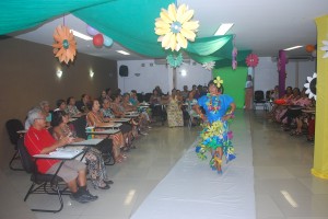 Festa -com- desfile- marca o encerramento- da primavera -no Projeto Crescer 61