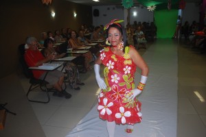 Festa -com- desfile- marca o encerramento- da primavera -no Projeto Crescer 61