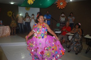 Festa -com- desfile- marca o encerramento- da primavera -no Projeto Crescer 61