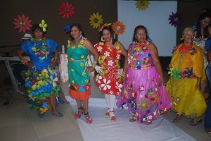 Festa -com- desfile- marca o encerramento- da primavera -no Projeto Crescer 61