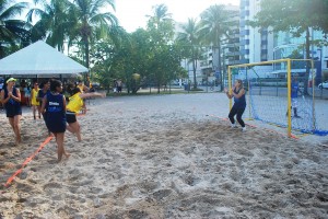 Integração- entre os- cursos foi reforçada- nos Jogos -de -Praia do -Cesmac  1
