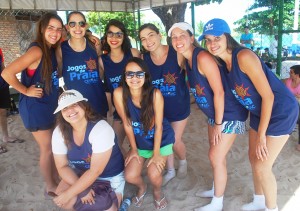 Integração- entre os- cursos foi reforçada- nos Jogos -de -Praia do -Cesmac  1