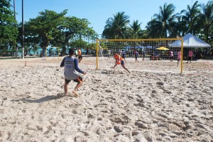 Integração- entre os- cursos foi reforçada- nos Jogos -de -Praia do -Cesmac  1