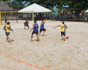 Integração- entre os- cursos foi reforçada- nos Jogos -de -Praia do -Cesmac  1