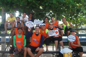 Integração- entre os- cursos foi reforçada- nos Jogos -de -Praia do -Cesmac  1