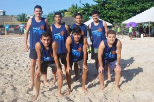 Integração- entre os- cursos foi reforçada- nos Jogos -de -Praia do -Cesmac  1
