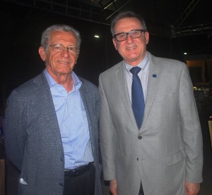Vice-reitor do Cesmac -é homenageado- no-fórum do Confap 19