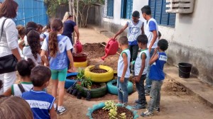Curso- de -Ciências -Biológicas -desenvolve -Projeto -Plantar 4
