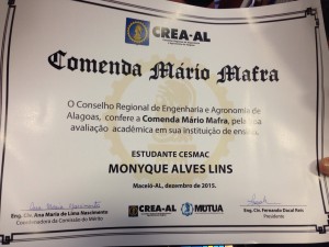 Estudante- de- Engenharia- Civil -recebe -comenda- em- evento- no -Crea-AL 7