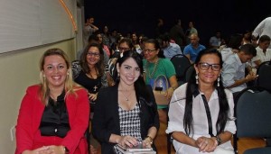 Professora -de Administração- apresenta- trabalho -no ENANGRAD -2015 1