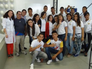 Projeto- de- Extensão- desenvolve -atividade -com- alunos -de- escola- pública
