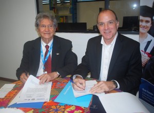 Solenidade- marca -inauguração- do Escritório- EducationUSA- no  122