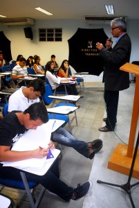 A- Desconstitucionalização- e- Precarização- dos- Direitos- Sociais- no- Brasil -Cesmac  33