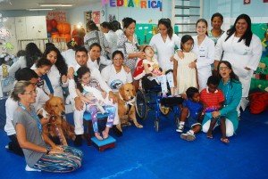 Fisioterapia- Cesmac- atende- crianças -com -apoio- dos -Focinhos- Terapeutas - 29