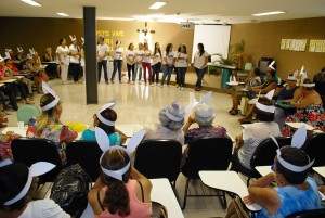 Projeto- Crescer-Cesmac- Celebra- Páscoa- com -Grupo- de -Idosos 20