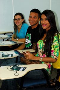 Cesmac- promove- I -Simpósio- de- Enfermagem- em- Cuidados -Críticos- 19