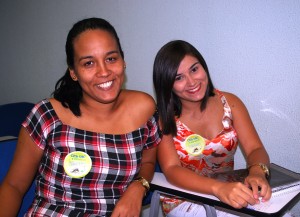 Colaboradores- do- Cesmac- recebem- adesivo-s da -Campanha -Aedes -Aegypti 17