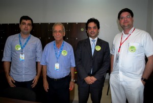 Colaboradores- do- Cesmac- recebem- adesivo-s da -Campanha -Aedes -Aegypti 17