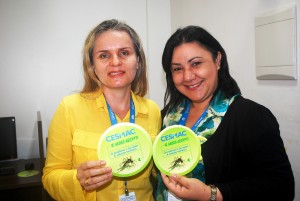Colaboradores- do- Cesmac- recebem- adesivo-s da -Campanha -Aedes -Aegypti 17