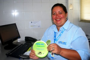 Colaboradores- do- Cesmac- recebem- adesivo-s da -Campanha -Aedes -Aegypti 17