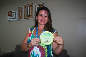 Colaboradores- do- Cesmac- recebem- adesivo-s da -Campanha -Aedes -Aegypti 17