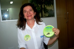 Colaboradores- do- Cesmac- recebem- adesivo-s da -Campanha -Aedes -Aegypti 17