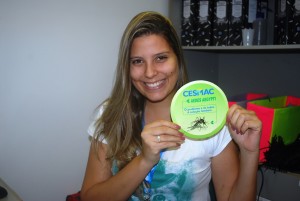 Colaboradores- do- Cesmac- recebem- adesivo-s da -Campanha -Aedes -Aegypti 17