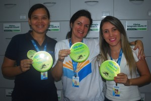 Colaboradores- do- Cesmac- recebem- adesivo-s da -Campanha -Aedes -Aegypti 17