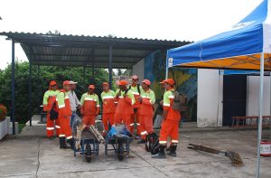 Mobilização no combate ao Aedes Aegypti movimenta ruas do Farol - Cesmac  07