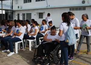 Mobilização no combate ao Aedes Aegypti movimenta ruas do Farol - Cesmac  07