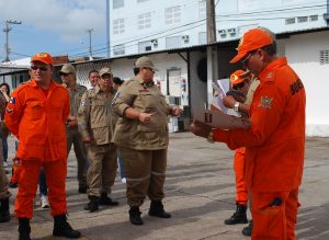 Mobilização no combate ao Aedes Aegypti movimenta ruas do Farol - Cesmac  07