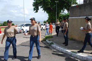 Mobilização no combate ao Aedes Aegypti movimenta ruas do Farol - Cesmac  07