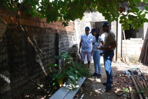 Mobilização no combate ao Aedes Aegypti movimenta ruas do Farol - Cesmac  07