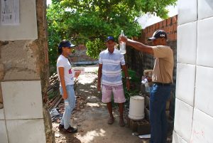 Mobilização no combate ao Aedes Aegypti movimenta ruas do Farol - Cesmac  07