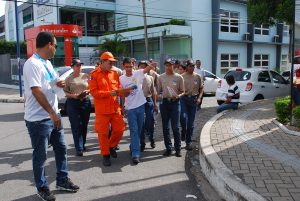 Mobilização no combate ao Aedes Aegypti movimenta ruas do Farol - Cesmac  07