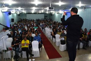 Programação- Dia -do- Trabalho- continuou- com- Palestra- e- Stand -UP- Cesmac 51