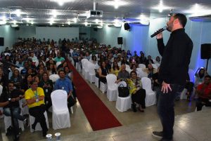Programação- Dia -do- Trabalho- continuou- com- Palestra- e- Stand -UP- Cesmac 51