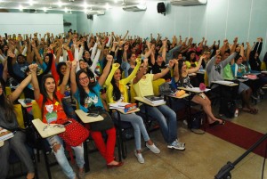 Walder- Cursos- realiza- aulão- no- Cesmac-  38