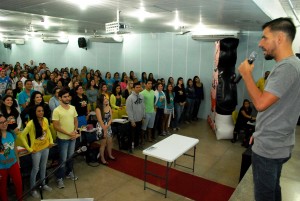 Walder- Cursos- realiza- aulão- no- Cesmac-  38