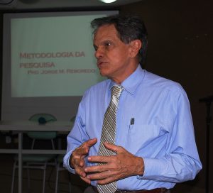 Curso- de- Medicina- Cesmac- realiza- palestra- sobre -Metodologia- da- Pesquisa -Científica 15