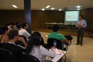 Curso- de- Medicina- Cesmac- realiza- palestra- sobre -Metodologia- da- Pesquisa -Científica 15