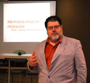 Curso- de- Medicina- Cesmac- realiza- palestra- sobre -Metodologia- da- Pesquisa -Científica 15