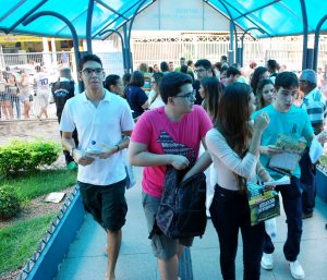 Vestibular- de- Medicina- 2016.2- do- Cesmac- movimenta- Campus- I- 10