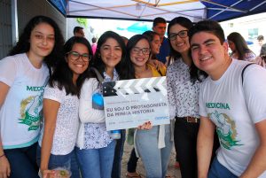 Estudantes do Primeiro Período de Medicina recepcionam os candidatos 10