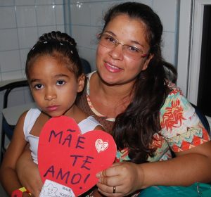 Projeto- Crescer- do- Cesmac- comemora- Dia -das- Mães- 101