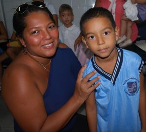 Projeto- Crescer- do- Cesmac- comemora- Dia -das- Mães- 101
