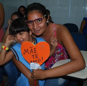 Projeto- Crescer- do- Cesmac- comemora- Dia -das- Mães- 101